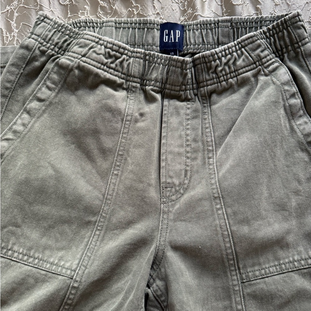 GAP Men's Relaxed Fit Jeans in Sage